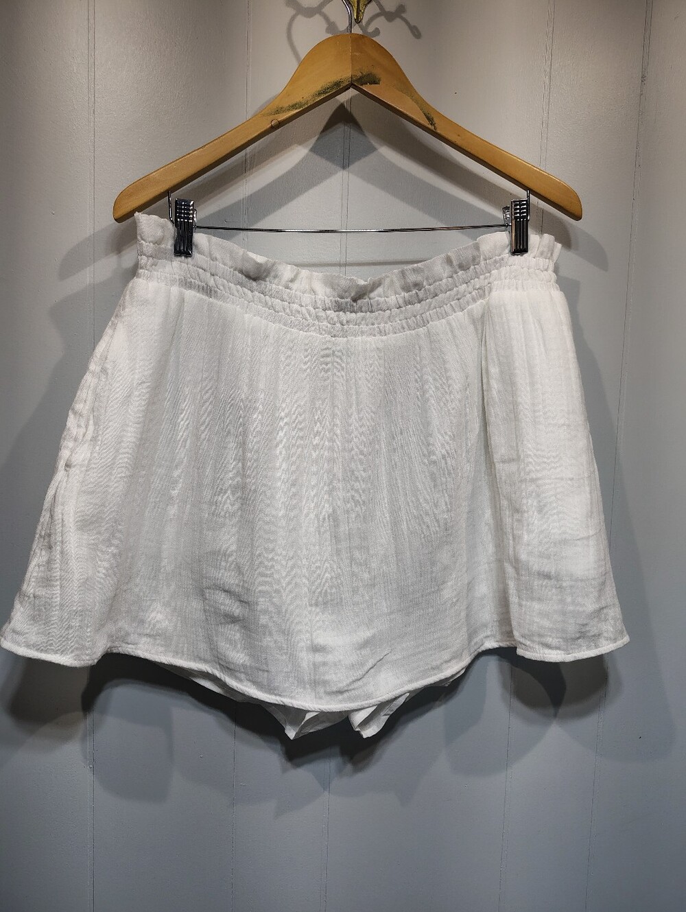 Old Navy Cotton Crinkle Gauze Ruffle Mini Skort Size Large White